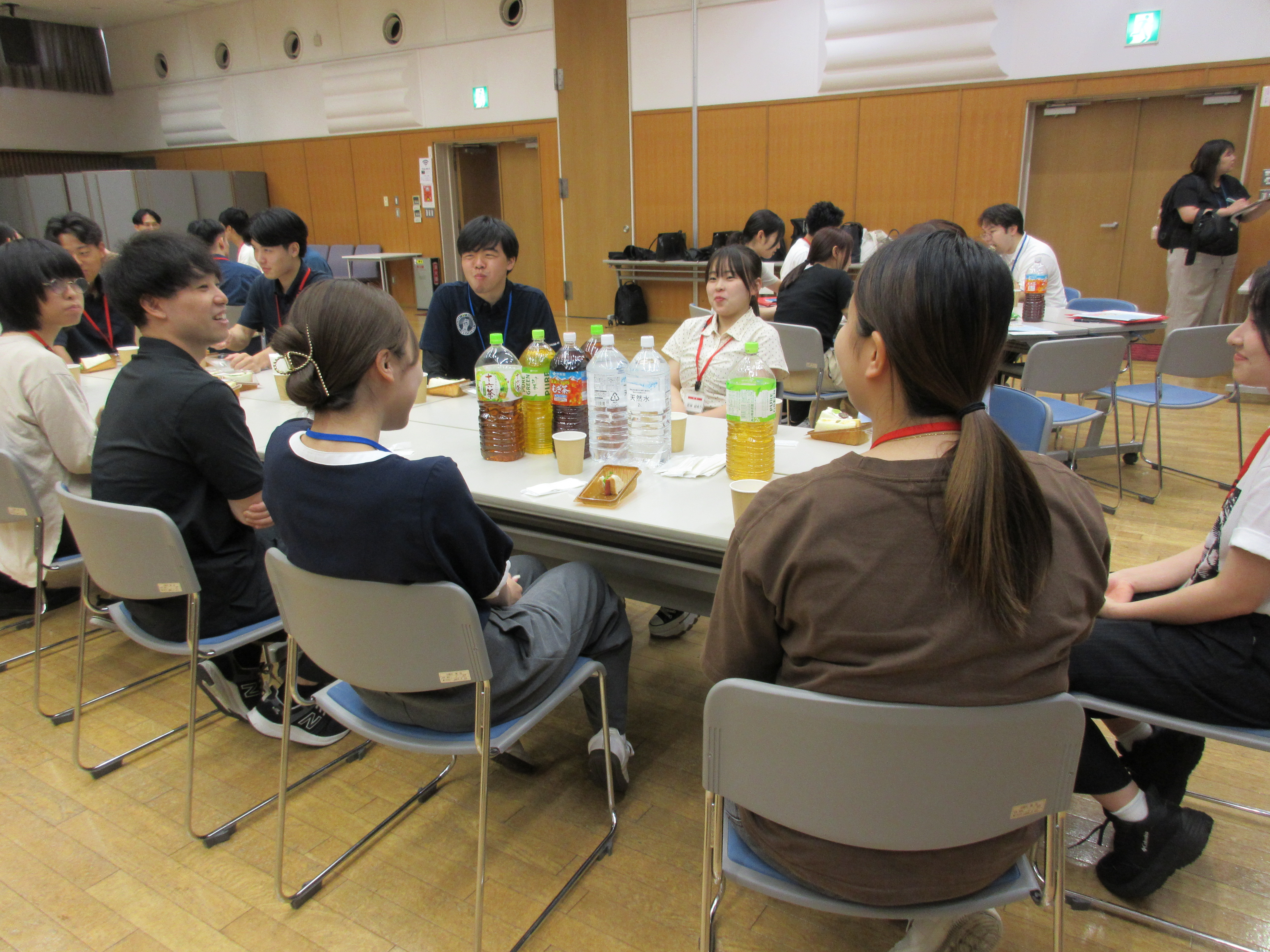 立食2